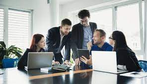 Awareness course on workplace, sexual, and gender-based harassment and sexual assault. 14 Comisiones de acoso sexual, por razón de sexo y diversidad